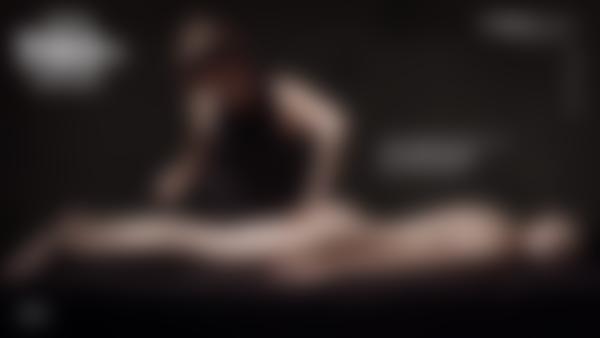 Λήψη οθόνης #10 από την ταινία Ariel Erotic Mud Massage