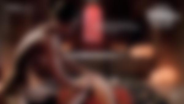 Ekrāna paņemšana #12 no filmas Sieviešu tantriskā tempļa masāža