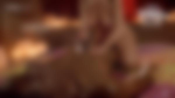 Skjágrip #10 úr kvikmyndinni Tantric Path Nudd