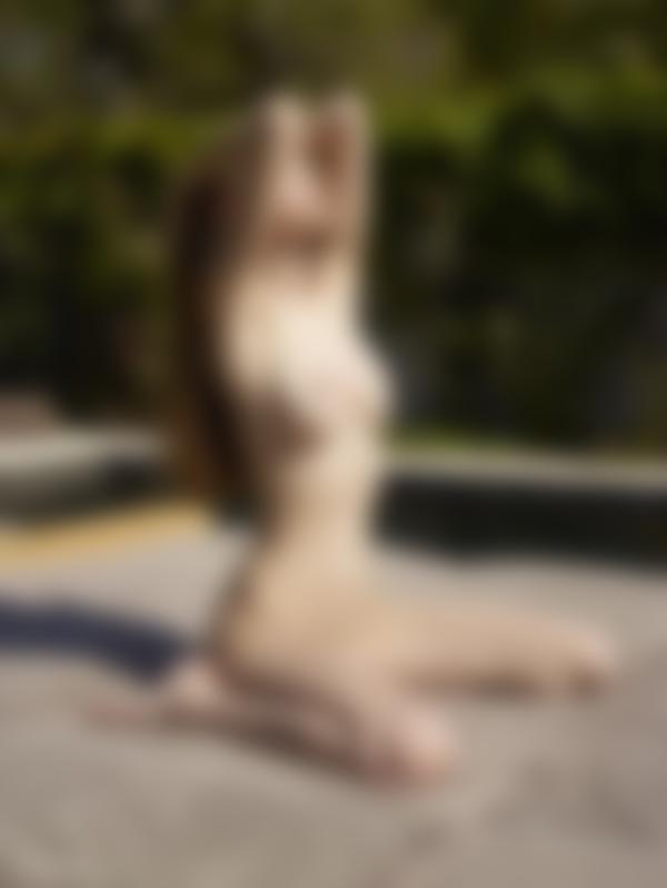 Immagine n.9 dalla galleria Aya Beshen Ora legale